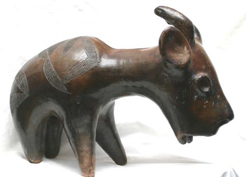 Busisiwe MAQUABELA "Goat", 1985 - terracotta - 33x50x18 cm