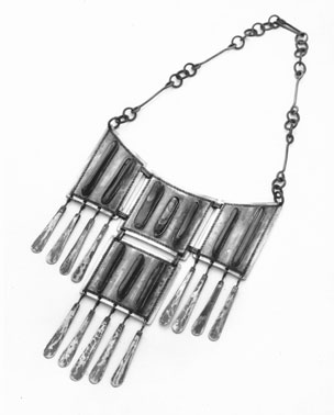 Tessa Fleischer jewellery - a necklace from the 70s